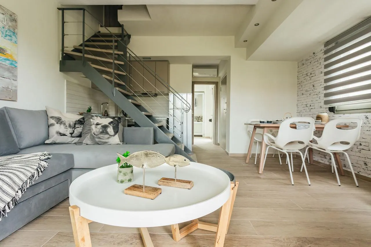 Enastron Apartment Pefkochori 0*,  Greece