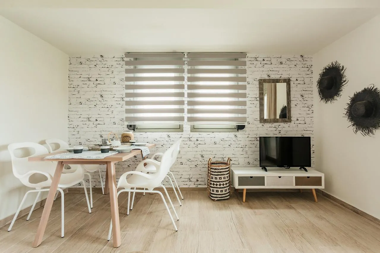 Enastron Apartment Pefkochori 0*,  Greece
